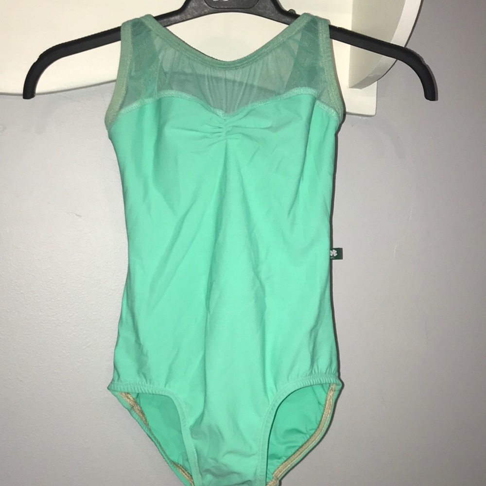 Mint green LuckyLeo!